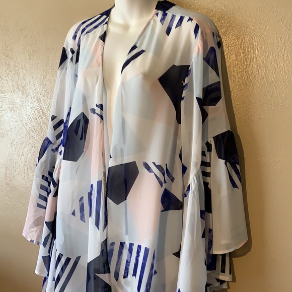Torrid size 3/4 multicolored sheer open top with bell sleeves - Picture 2 of 6